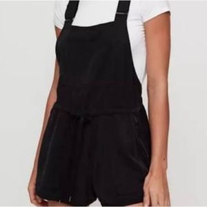 Wilfred free/ Aritzia  XXS NWOT overall shorts